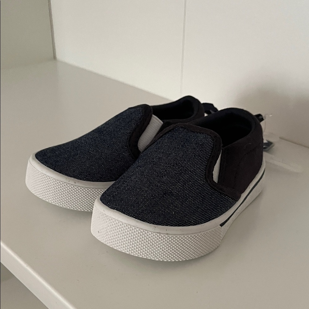 Osh Kosh B’gosh Blue Slip-On Shoes